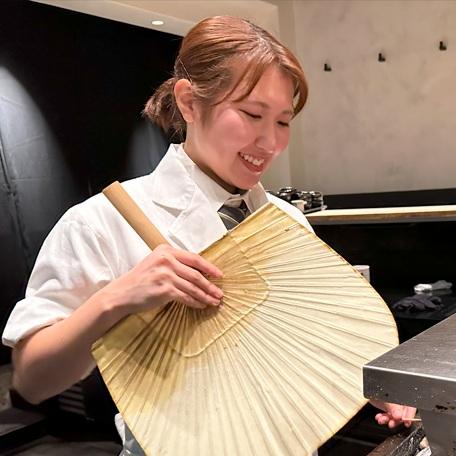 女性や若手の焼き師も活躍中！