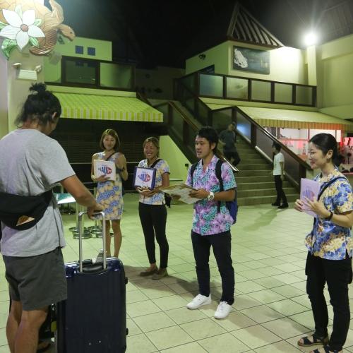 空港でのお出迎えは、パラオ旅行の第一印象を作る大切な仕事