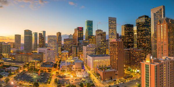 寿司居酒屋　料理長
